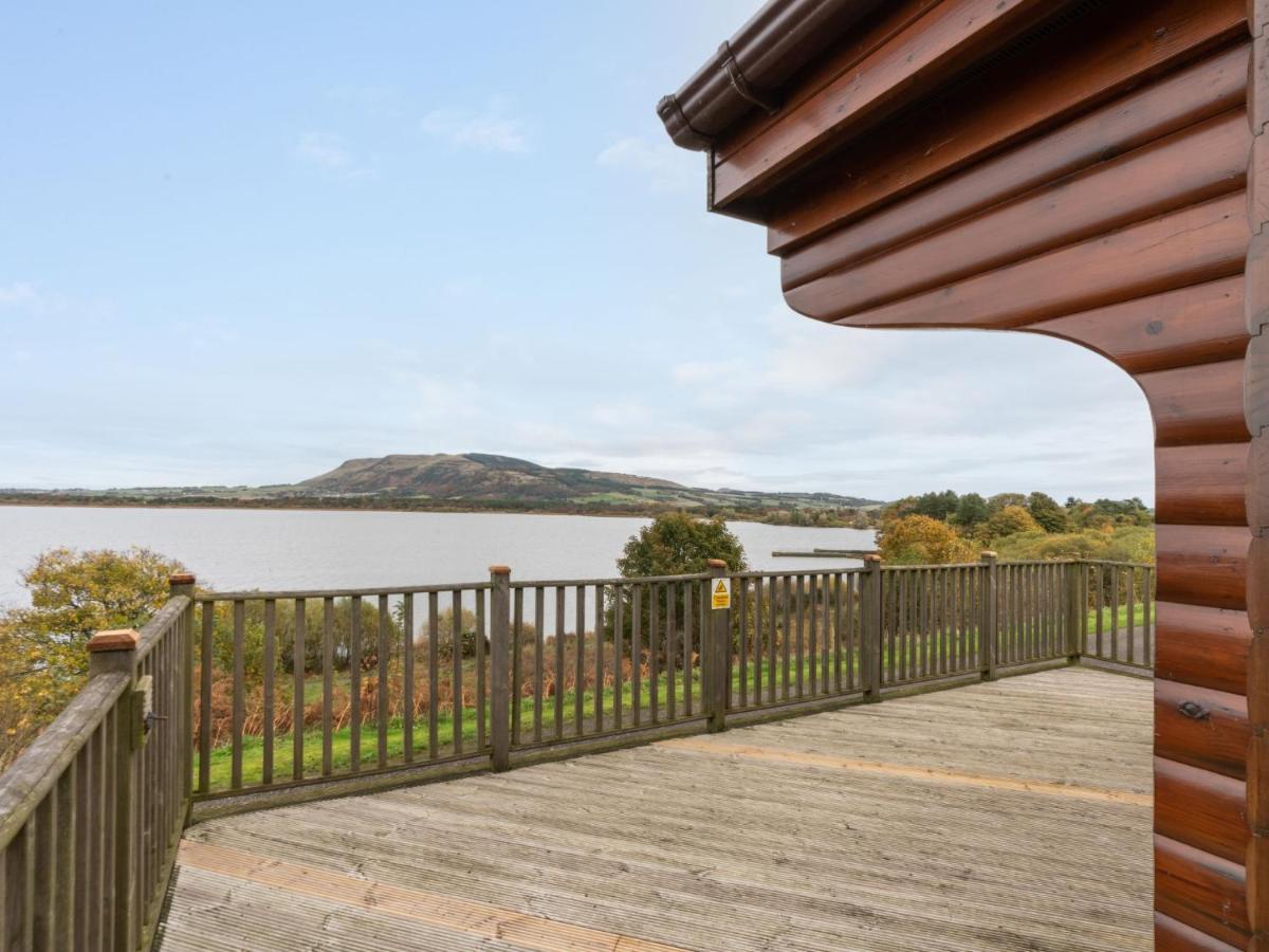 Chalet Loch Leven Lodge 12 By Interhome Kinross ภายนอก รูปภาพ